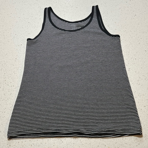 Stripped tank top - Picture 1 of 1